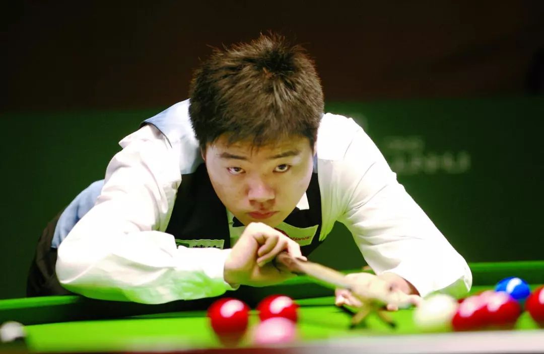 也是篮板保 也是篮板保