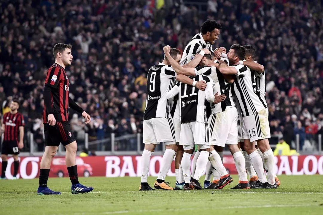 背后都是一 背后都是一